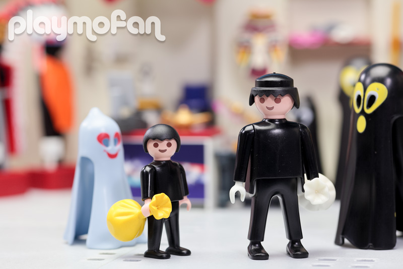 playmobil 3027 Big & Little Ghost Trick-Or-Treaters