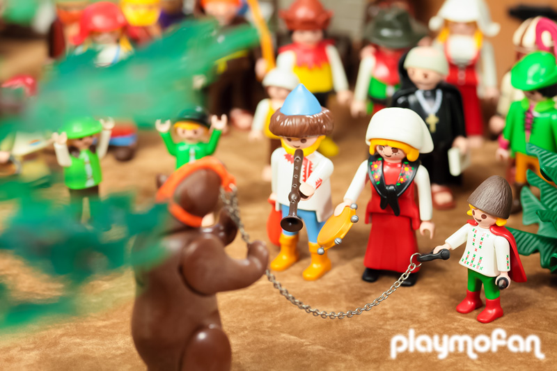 playmobil 3632 Travelling Performers with Bear