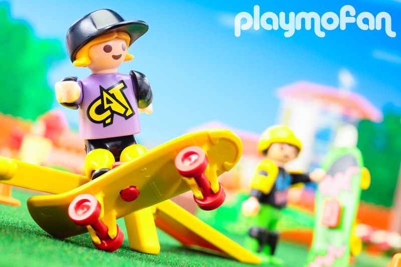 playmobil 3709 Children With Two Skate-Boards