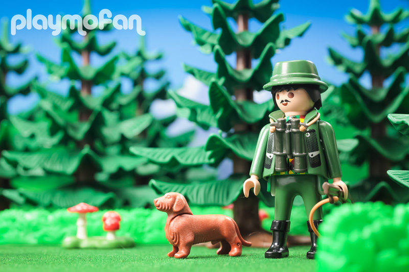 playmobil 4938 Hunter with Forest Animals